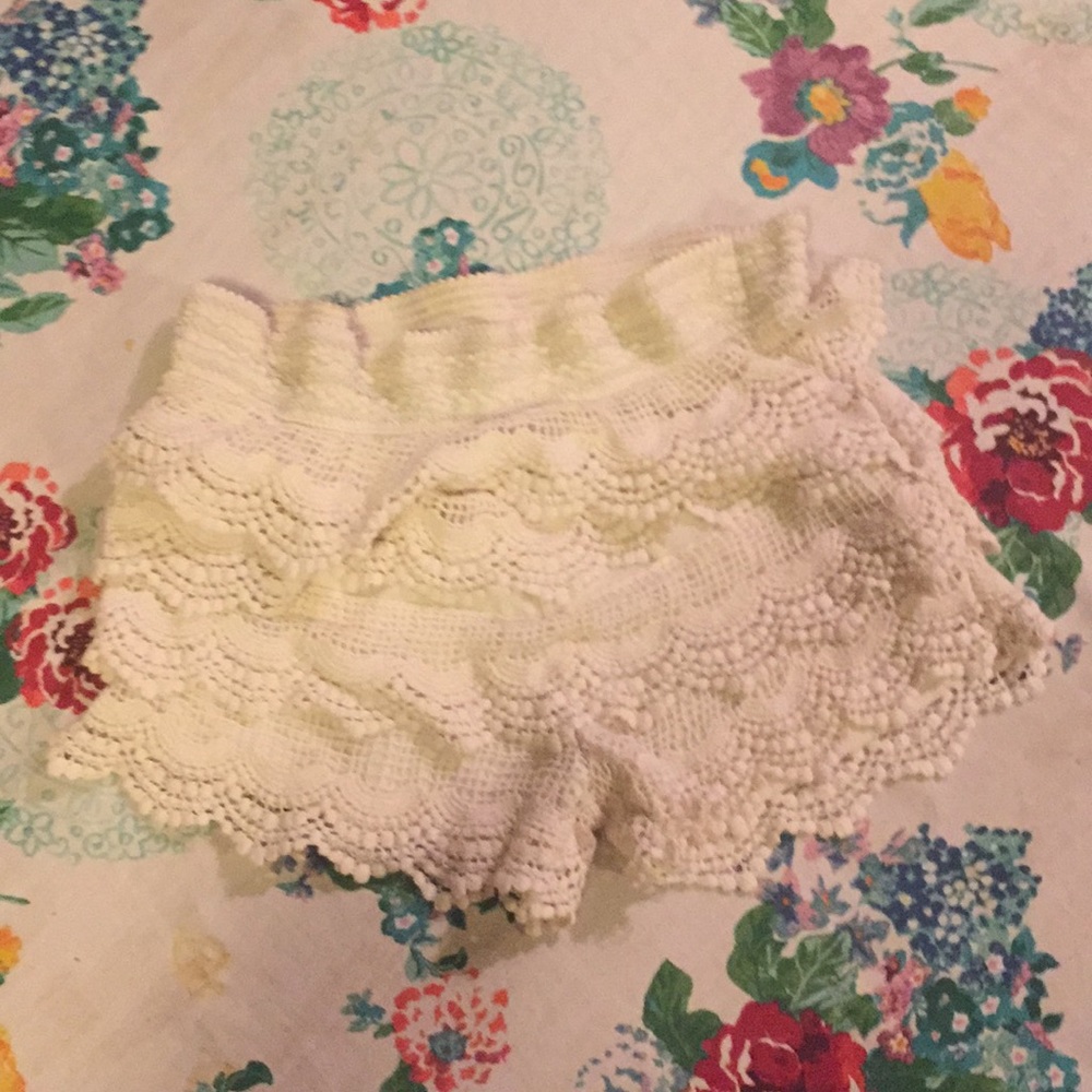 Cute lace shorts